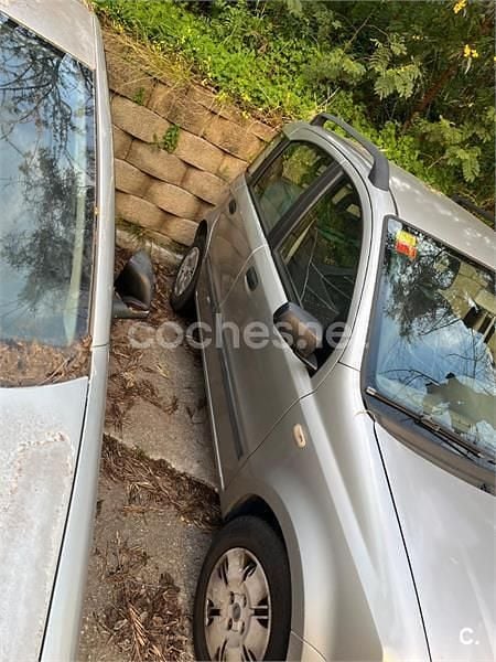 Usado Fiat Panda Dynamic 60 CV (44 kW) 2004 Gris / plata Utilitario