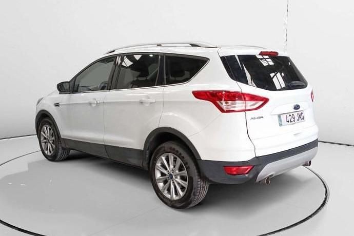 Usado Ford Kuga Titanium 120 CV (88 kW) 2016 SUV