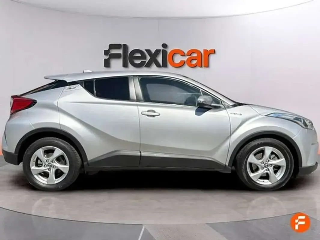 Usado Toyota C-HR Active 122 CV (89 kW) 2017 Gris SUV