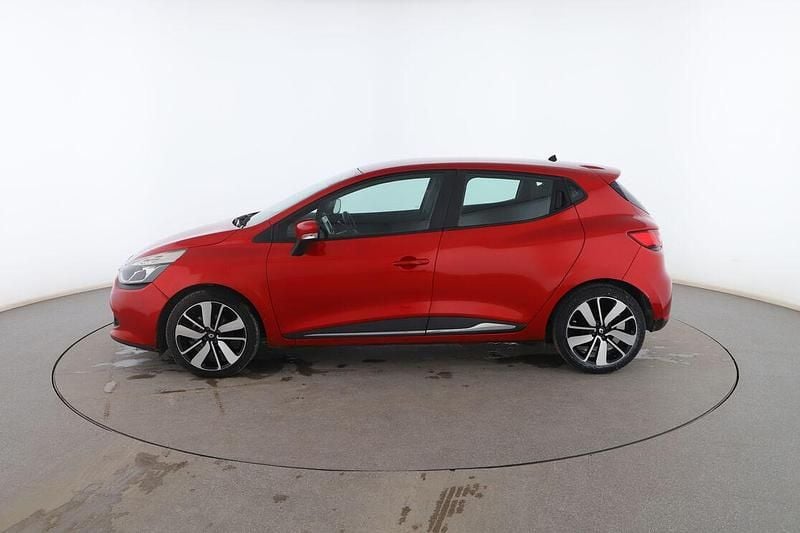 Usado Renault Clio IV Dynamique 90 CV (66 kW) 2015 Rojo Utilitario