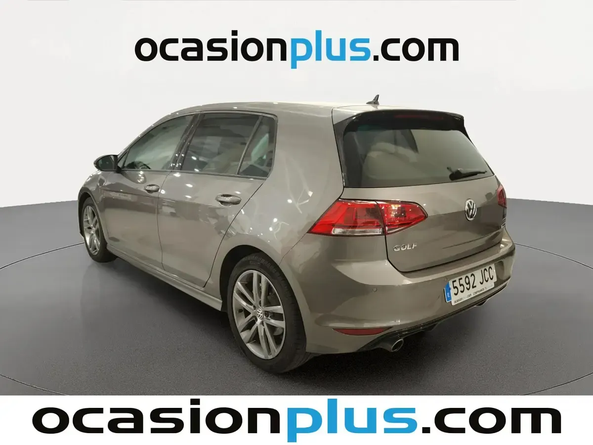 Usado VW Golf VII Sportline 105 HP (77 kW) 2015 Cinzento Citadino