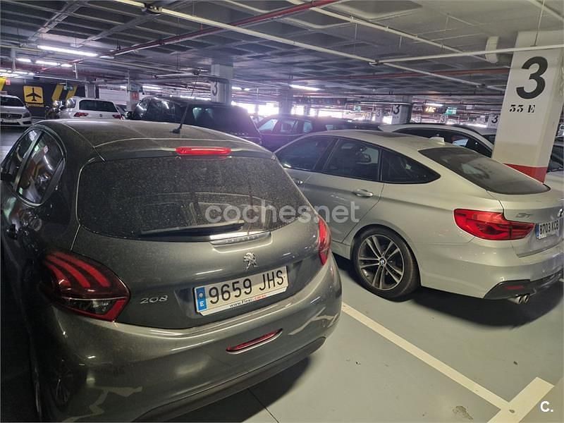 Usado Peugeot 208 Active 82 CV (60 kW) 2015 Gris / plata Utilitario