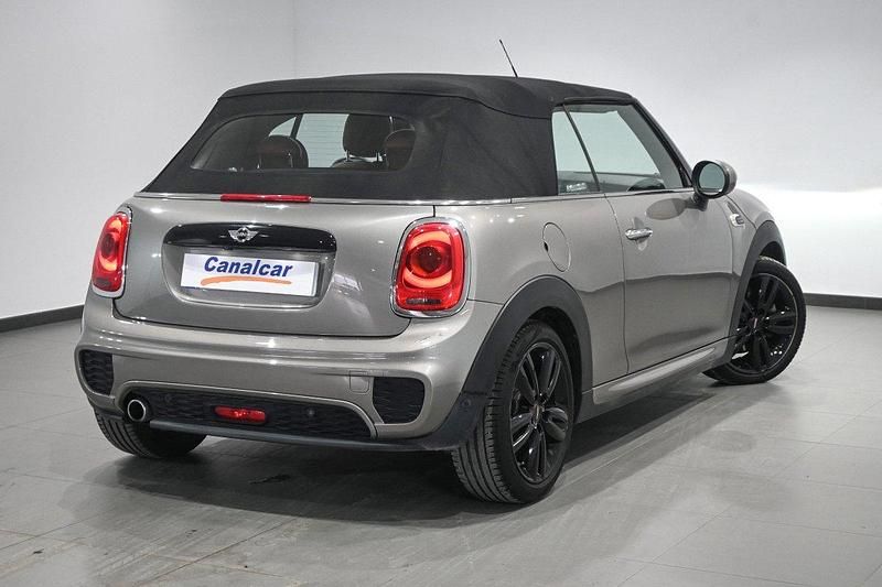 Usado Mini Cooper D 116 CV (85 kW) 2017 Gris Utilitario