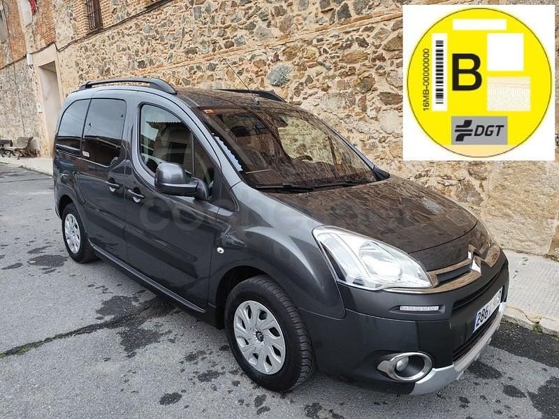 Usado Citroën Berlingo XTR 92 CV (67 kW) 2014 Gris / plata Monovolumen