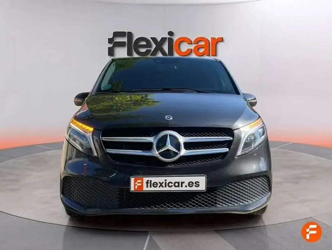 Usado Mercedes V220 Avantgarde 163 CV (119 kW) 2021 Negro Monovolumen