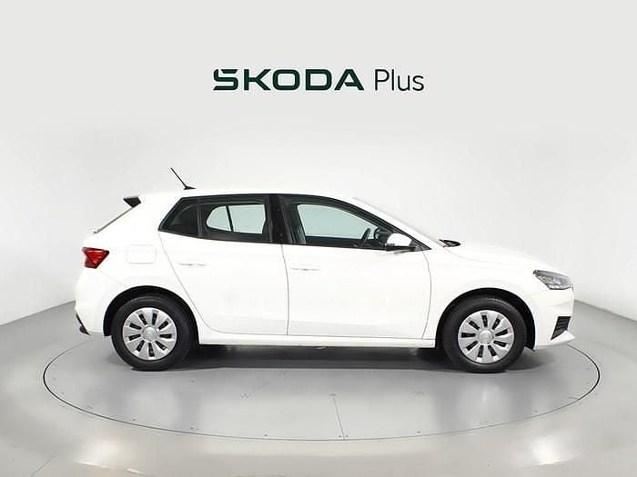 Usado Skoda Fabia Active 95 CV (69 kW) 2022 Blanco Utilitario