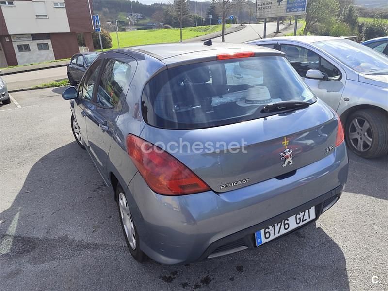 Usado Peugeot 308 Sportium 110 CV (80 kW) 2010 Verde Berlina
