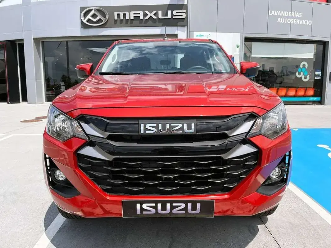 Nuevo Isuzu D-Max 162 CV (119 kW) 2026 Naranja Pickup/Camioneta