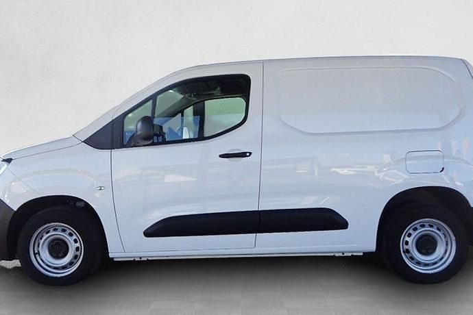 Usado Citroën Berlingo 100 CV (73 kW) 2021 Monovolumen