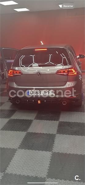 Usado VW Golf Sportsvan Edition 110 CV (80 kW) 2016 Gris / plata Monovolumen