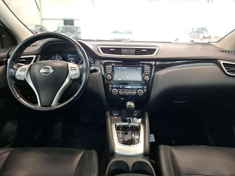 Usado Nissan Qashqai Tekna 116 CV (85 kW) 2017 Gris SUV