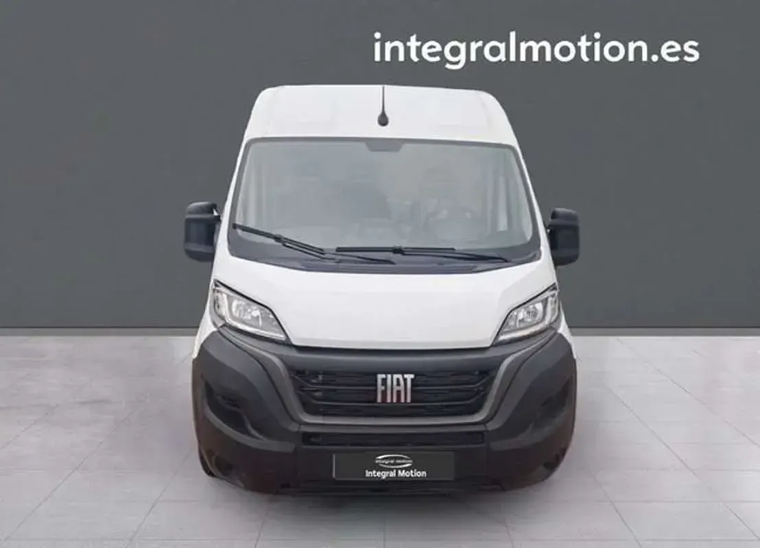 Usado Fiat Ducato 140 CV (102 kW) 2023 Blanco Van