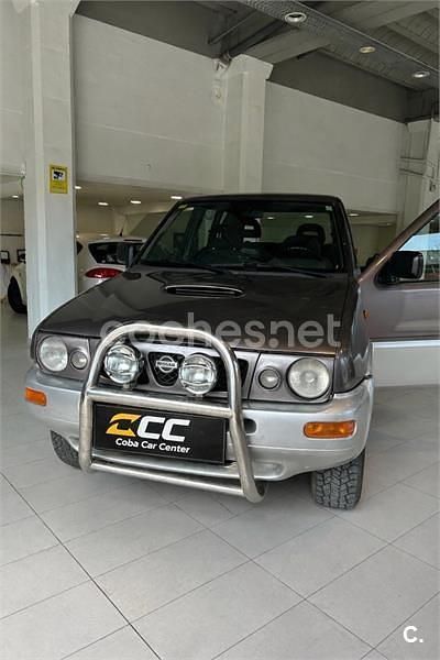 Usado Nissan Terrano S 125 CV (91 kW) 1999 Gris / plata SUV