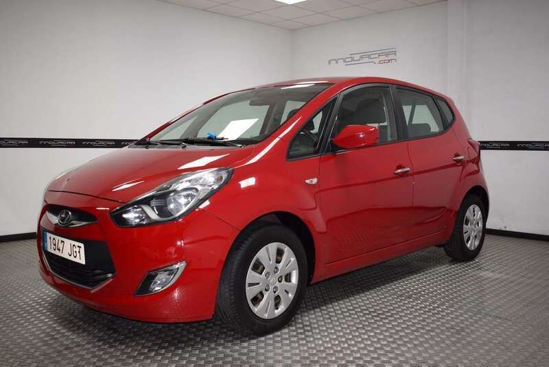 Rojo Usado 2015 Hyundai ix20 Monovolumen | 8400 € (Precio justo) - Imagen 1/4