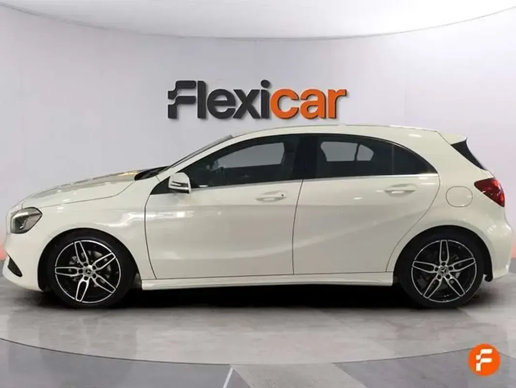 Begagnad Mercedes A200 139 HK (102 kW) 2018 Vit Halvkombi
