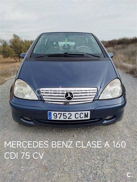Usado Mercedes A160 Elegance 75 CV (55 kW) 2004 Azul Monovolumen