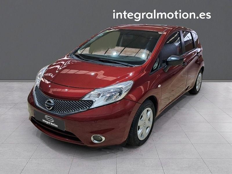 Usado Nissan Note Visia 89 CV (65 kW) 2014 Rojo Monovolumen