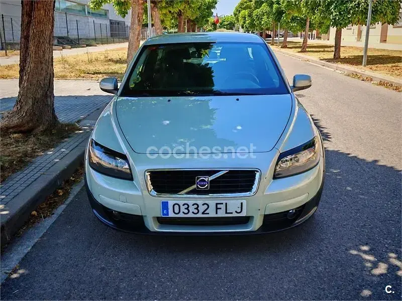 Usado Volvo C30 Summum 136 CV (100 kW) 2007 Beige Utilitario