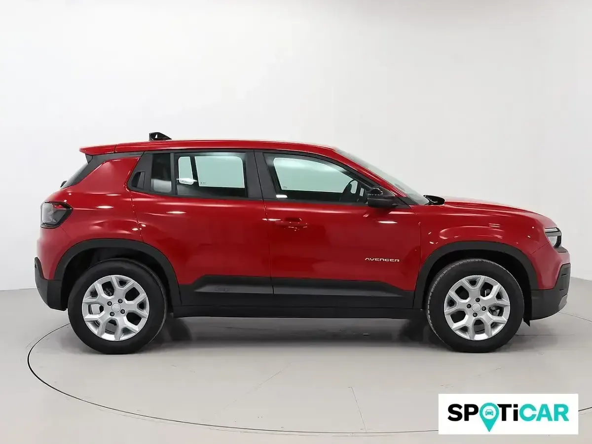 Usado Jeep Avenger Altitude 101 CV (74 kW) 2024 Rojo SUV