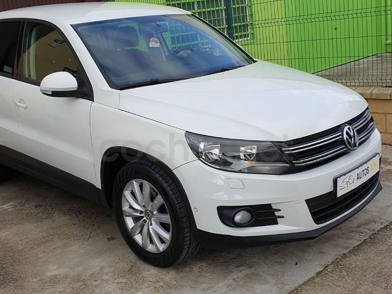 Blanco Usado 2012 VW Tiguan SUV | 13.500 € (Un poco caro) - Imagen 1/4