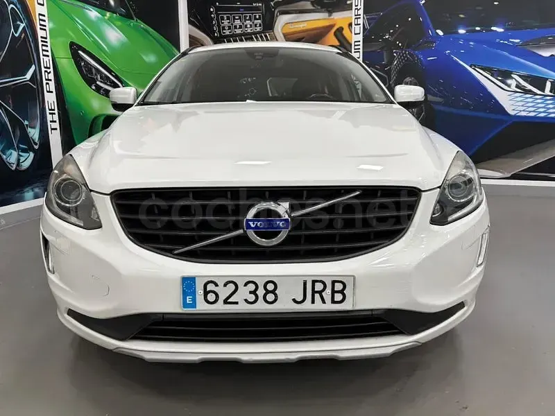 Usado Volvo XC60 Momentum 190 CV (139 kW) 2017 Blanco SUV
