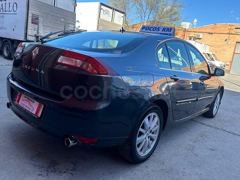 Usado Renault Laguna III Dynamique 130 CV (95 kW) 2012 Negro Berlina