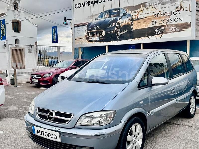 Usado Opel Zafira Elegance 100 CV (73 kW) 2005 Gris / plata Monovolumen