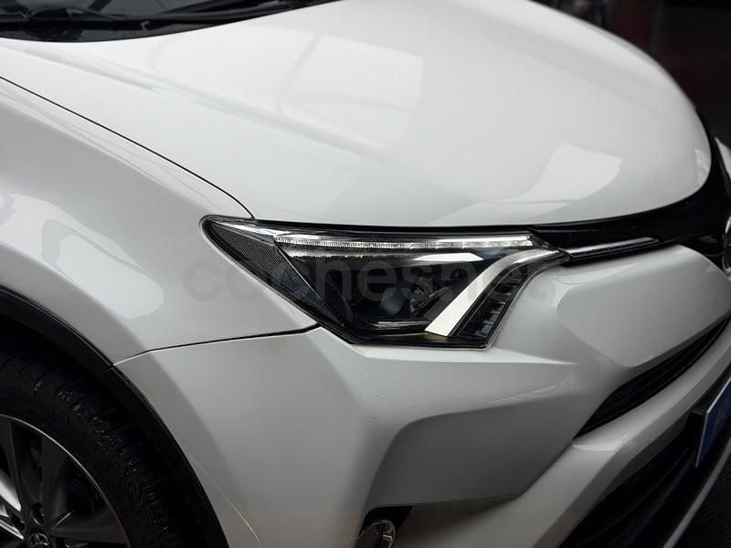 Usado Toyota RAV4 Advance 143 CV (105 kW) 2016 Blanco SUV