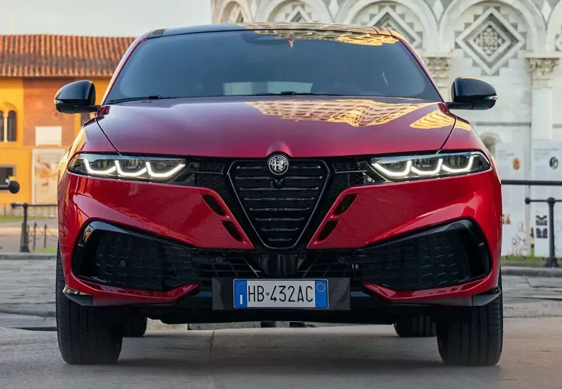 Usado Alfa Romeo Tonale Veloce 160 CV (117 kW) 2023 Azul SUV