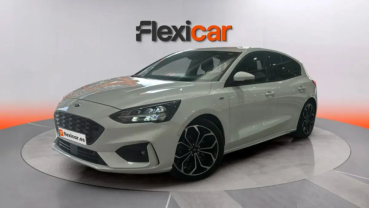 Usado Ford Focus ST-Line 120 CV (88 kW) 2020 Blanco Berlina