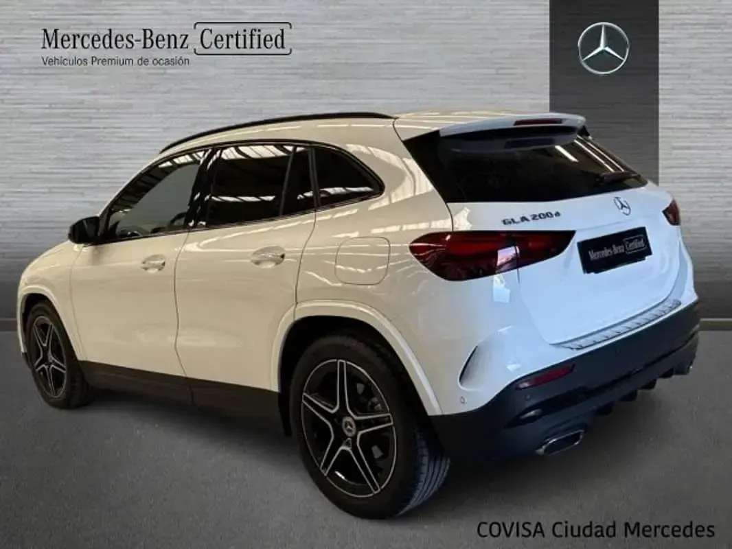 Usado Mercedes GLA200 150 CV (110 kW) 2024 SUV