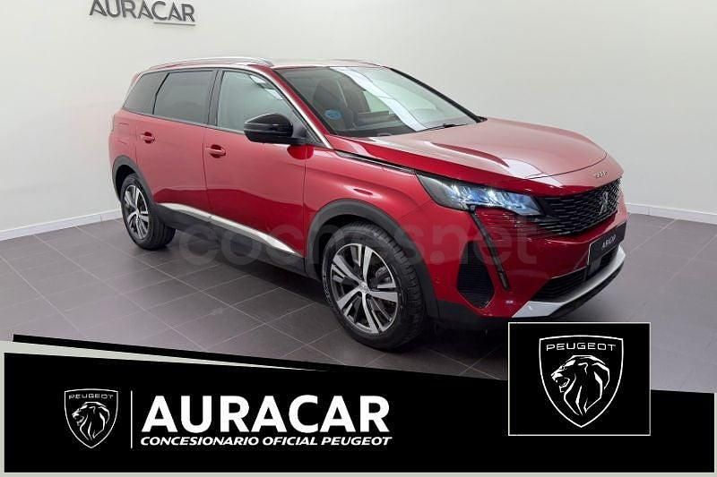 Usado Peugeot 5008 Allure 130 CV (95 kW) 2022 Rojo SUV