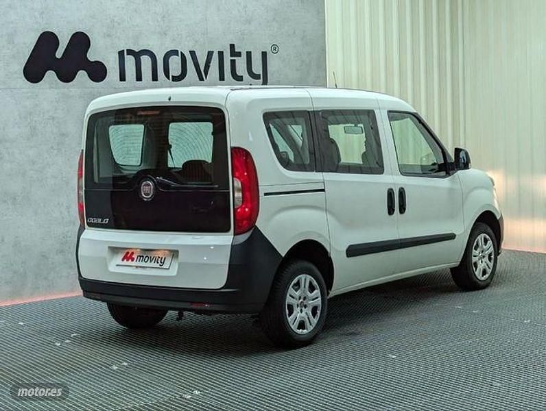 Usado Fiat Doblò 95 CV (69 kW) 2020 Blanco Monovolumen