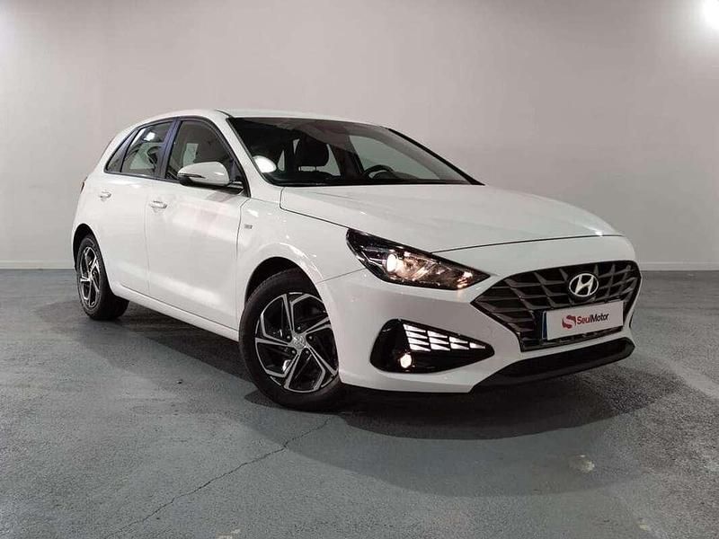 Blanco Usado 2020 Hyundai i30 Utilitario | 16.499 € (Un poco caro) - Imagen 1/4