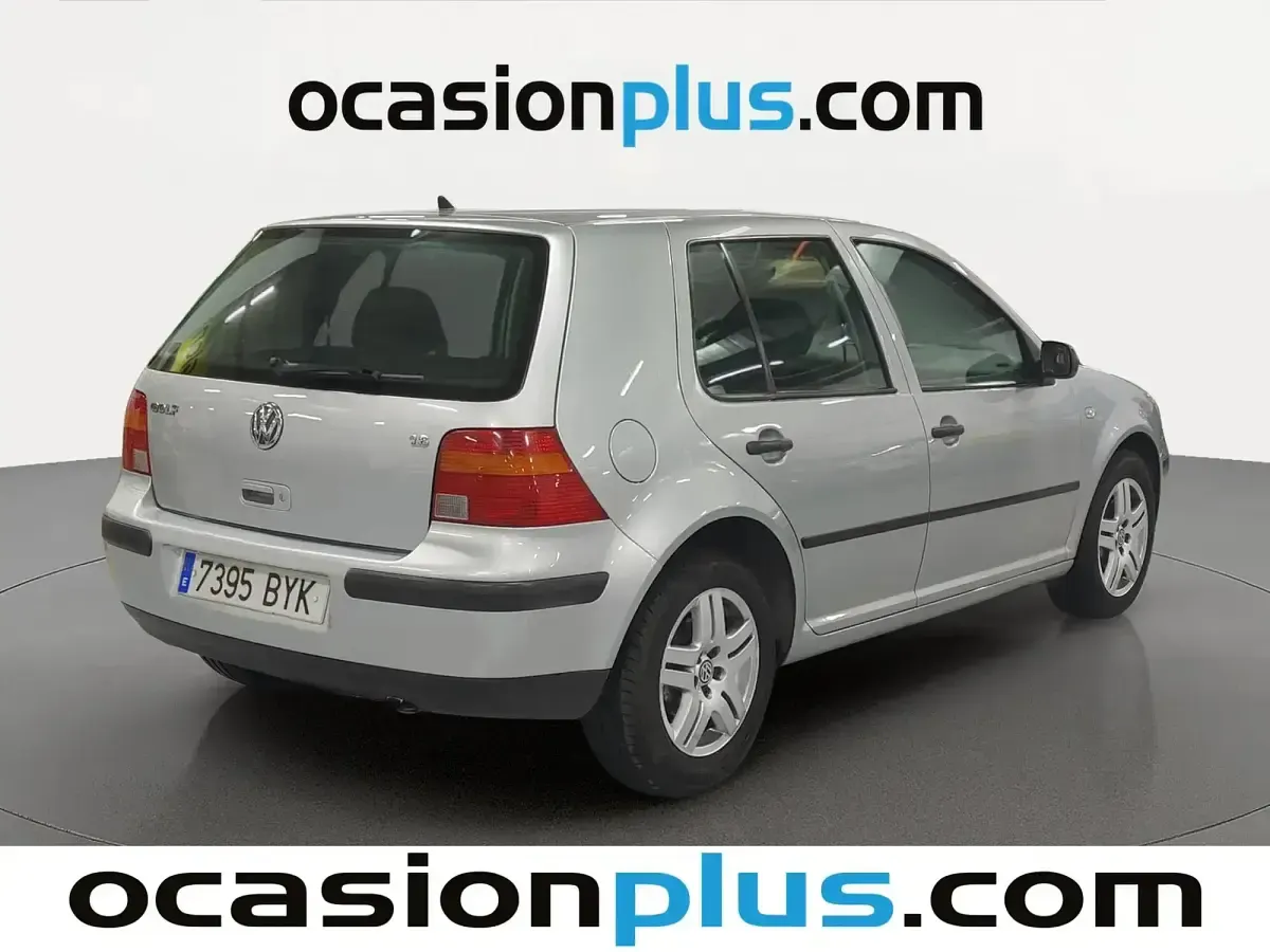 Usado VW Golf IV Conceptline 105 CV (77 kW) 2002 Gris