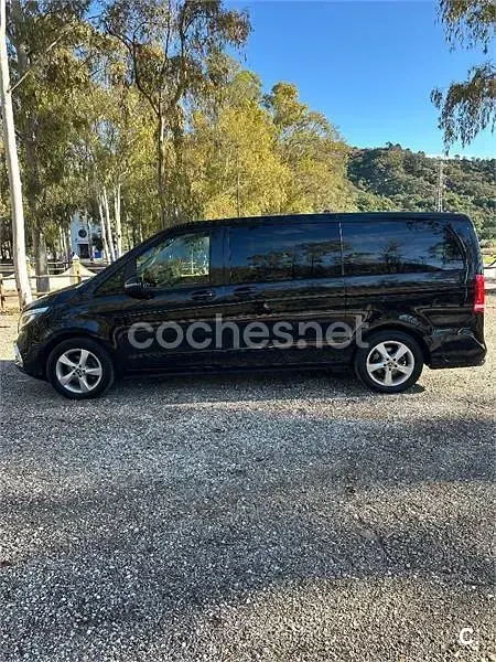 Käytetty Mercedes V220 Avantgarde 163 HP (119 kW) 2020 Harmaa Tila-auto