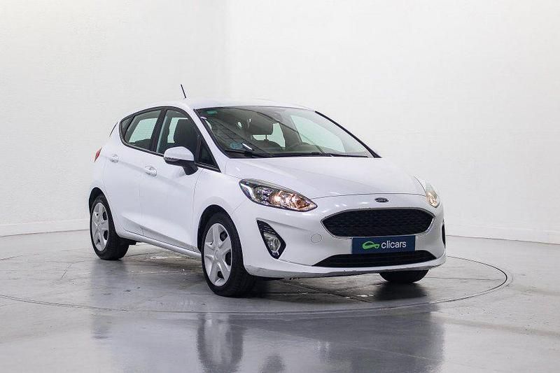 Usado Ford Fiesta Trend 100 CV (73 kW) 2019 Blanco Utilitario
