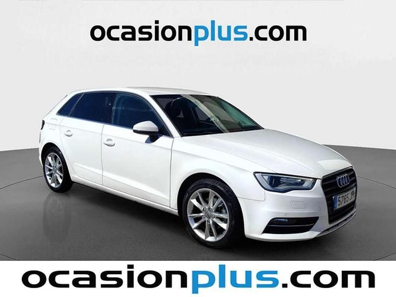 Usado Audi A3 Sportback Advanced 110 CV (80 kW) 2016 Blanco Utilitario