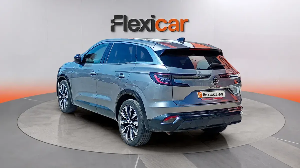 Begagnad Renault Austral Equilibre 140 HK (102 kW) 2023 Grå SUV