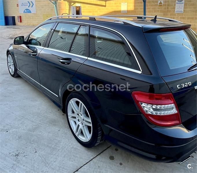 Usado Mercedes C320 Avantgarde 224 CV (164 kW) 2008 Negro Familiar