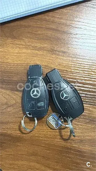 Usado Mercedes V200 Marco Polo 136 CV (100 kW) 2016 Azul Monovolumen