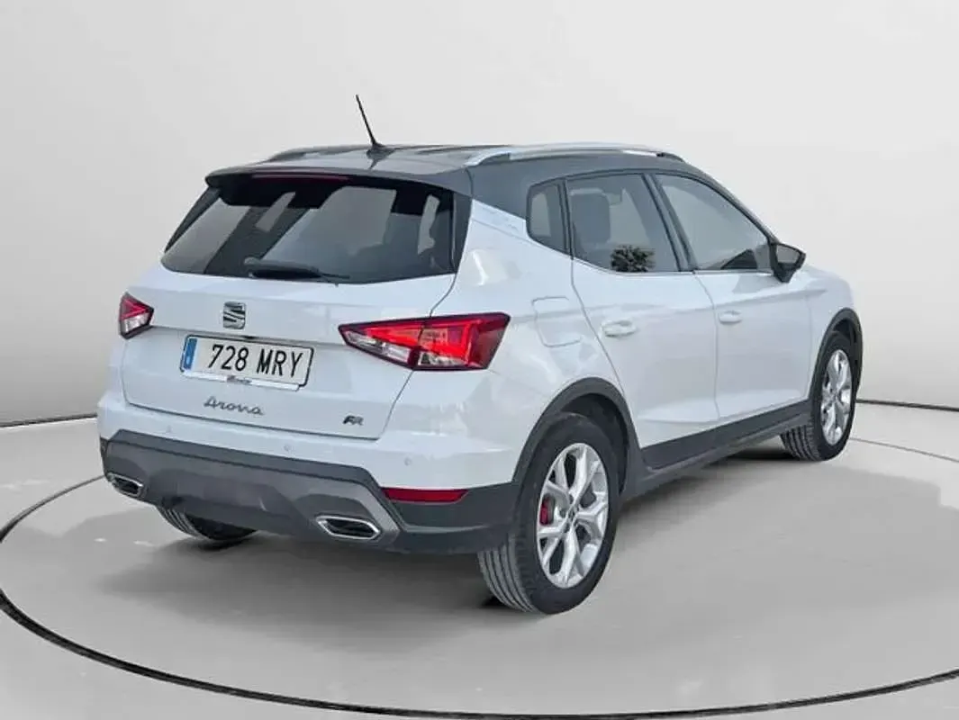 Usado Seat Arona FR 151 CV (111 kW) 2024 Blanco SUV