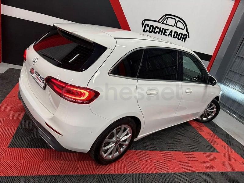 Usado Mercedes B200 136 CV (100 kW) 2019 Blanco Monovolumen