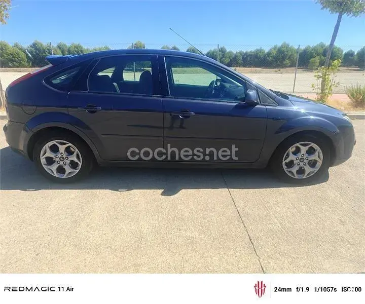 Usado Ford Focus Trend 115 CV (84 kW) 2008 Negro Berlina