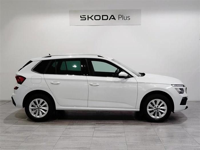 Usado Skoda Kamiq Selection 115 CV (84 kW) 2025 Blanco SUV