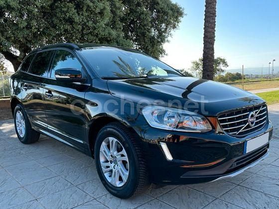 Negro Usado 2016 Volvo XC60 Momentum SUV | 15.900 € (Precio justo) - Imagen 1/4