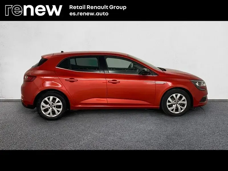 Usado Renault Mégane LIMITED 130 CV (95 kW) 2018 Rojo Berlina