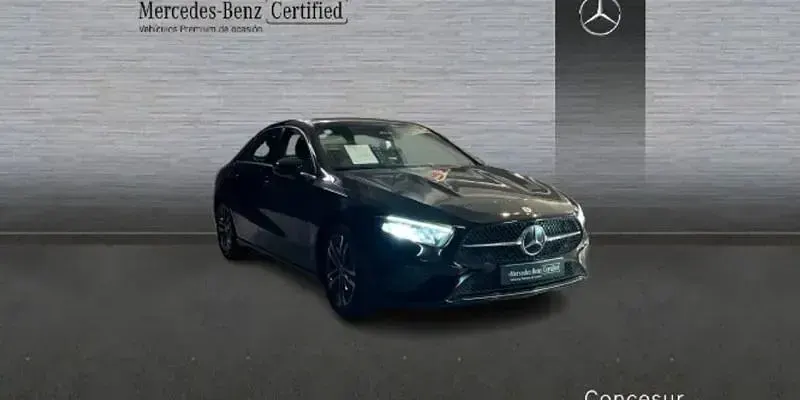Usado Mercedes A200 150 CV (110 kW) 2023 Negro Berlina