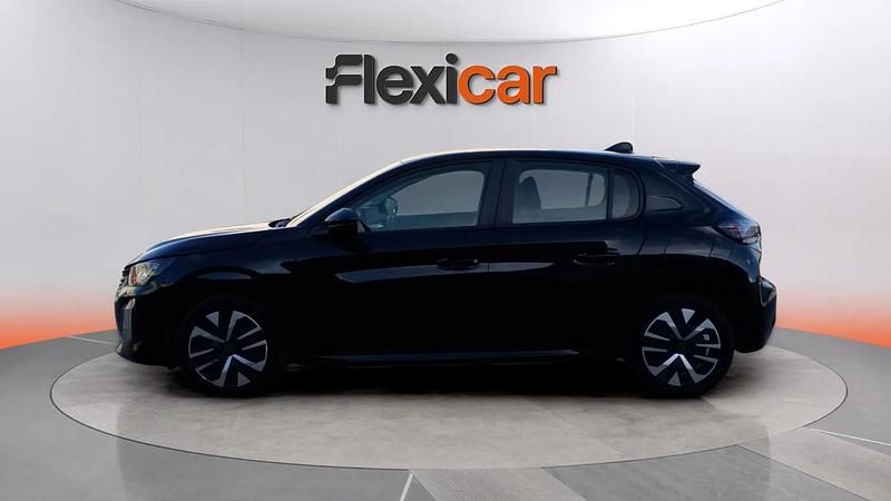 Usado Peugeot 208 Active 102 CV (75 kW) 2024 Negro Utilitario