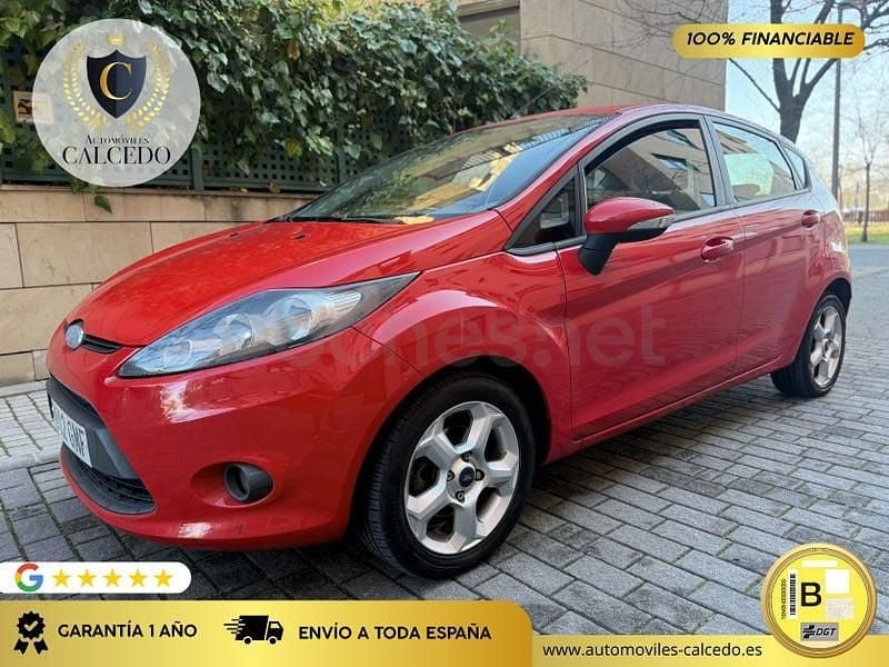 Usado Ford Fiesta Trend 68 CV (50 kW) 2009 Rojo Utilitario